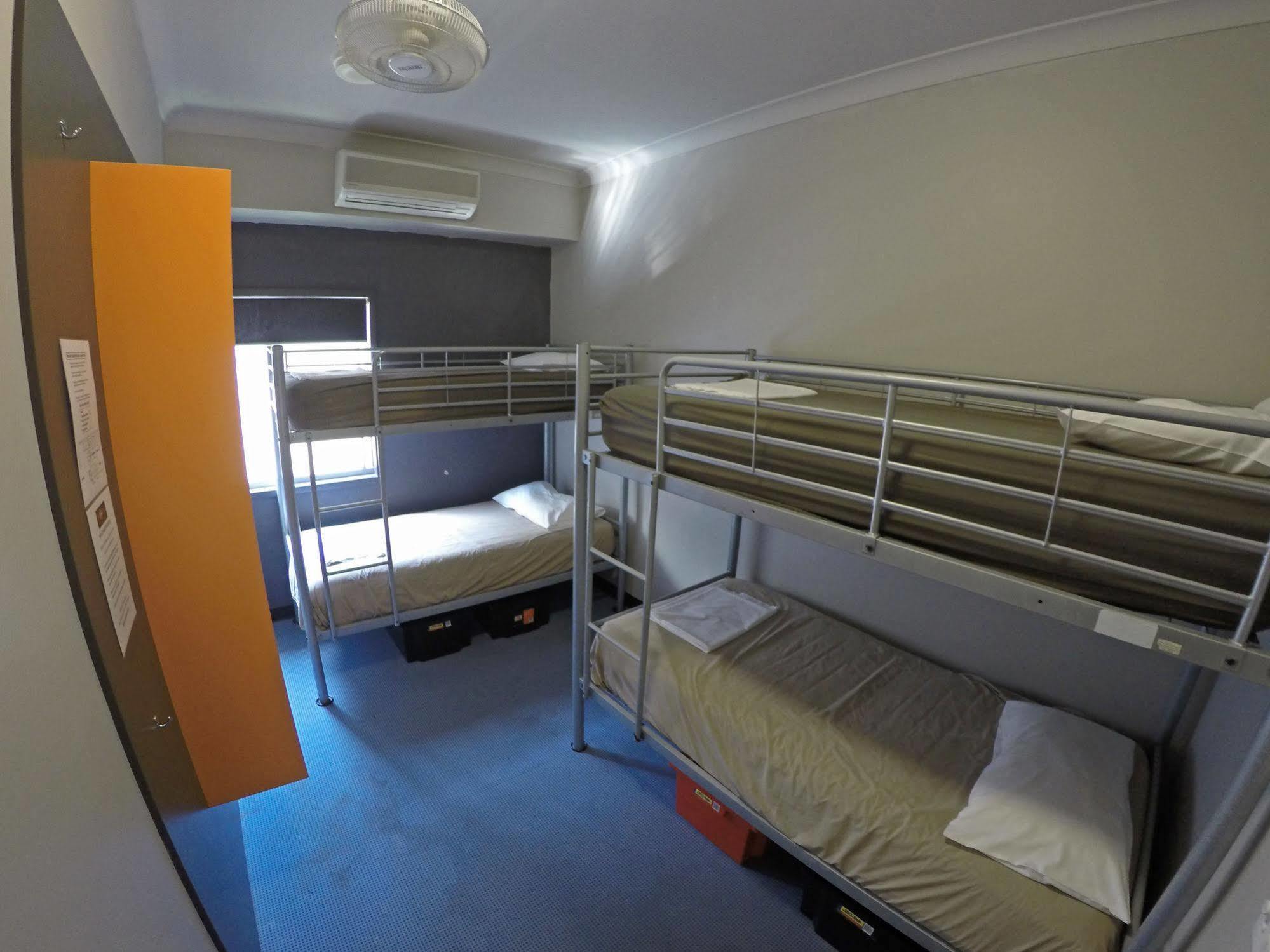 Global Backpackers Port Douglas Bagian luar foto