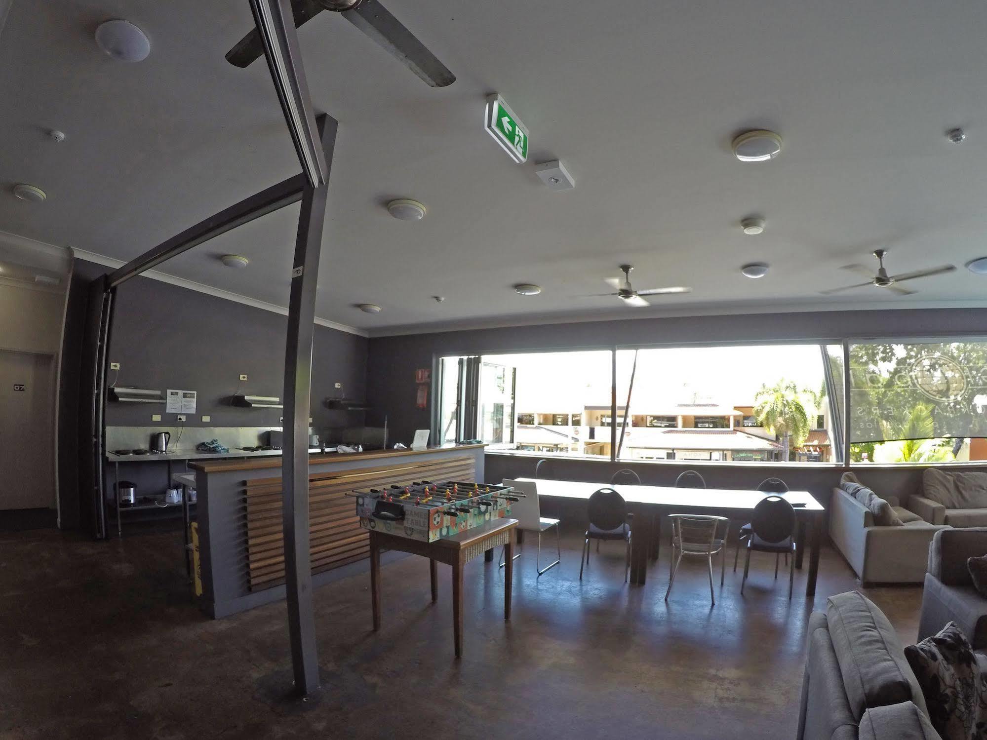 Global Backpackers Port Douglas Bagian luar foto