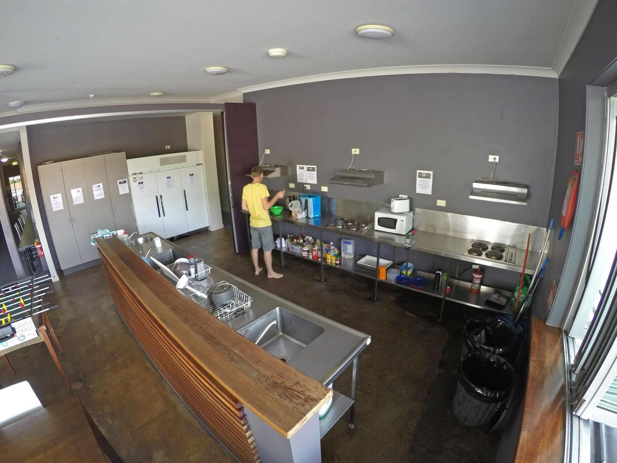 Global Backpackers Port Douglas Bagian luar foto
