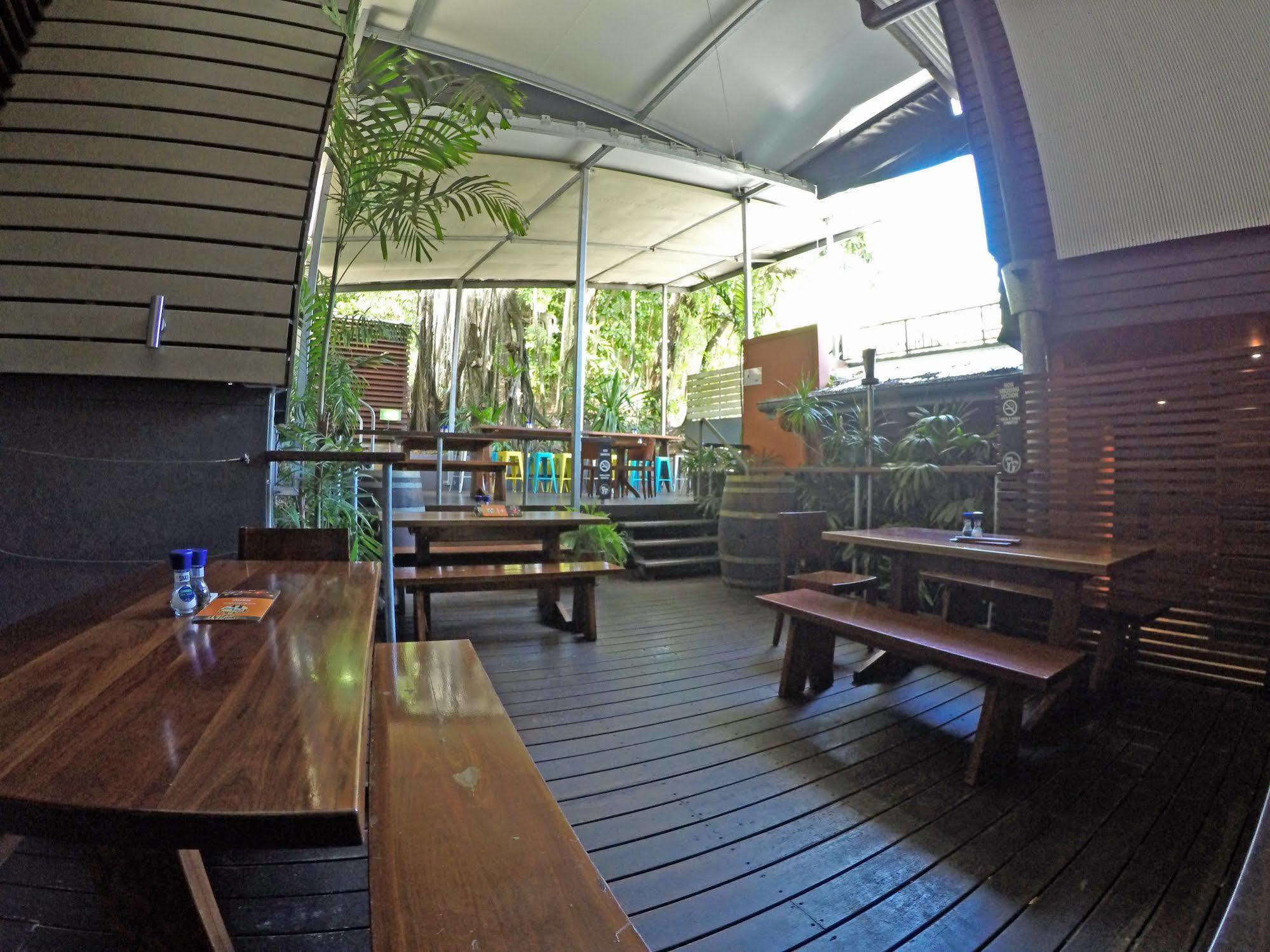 Global Backpackers Port Douglas Bagian luar foto